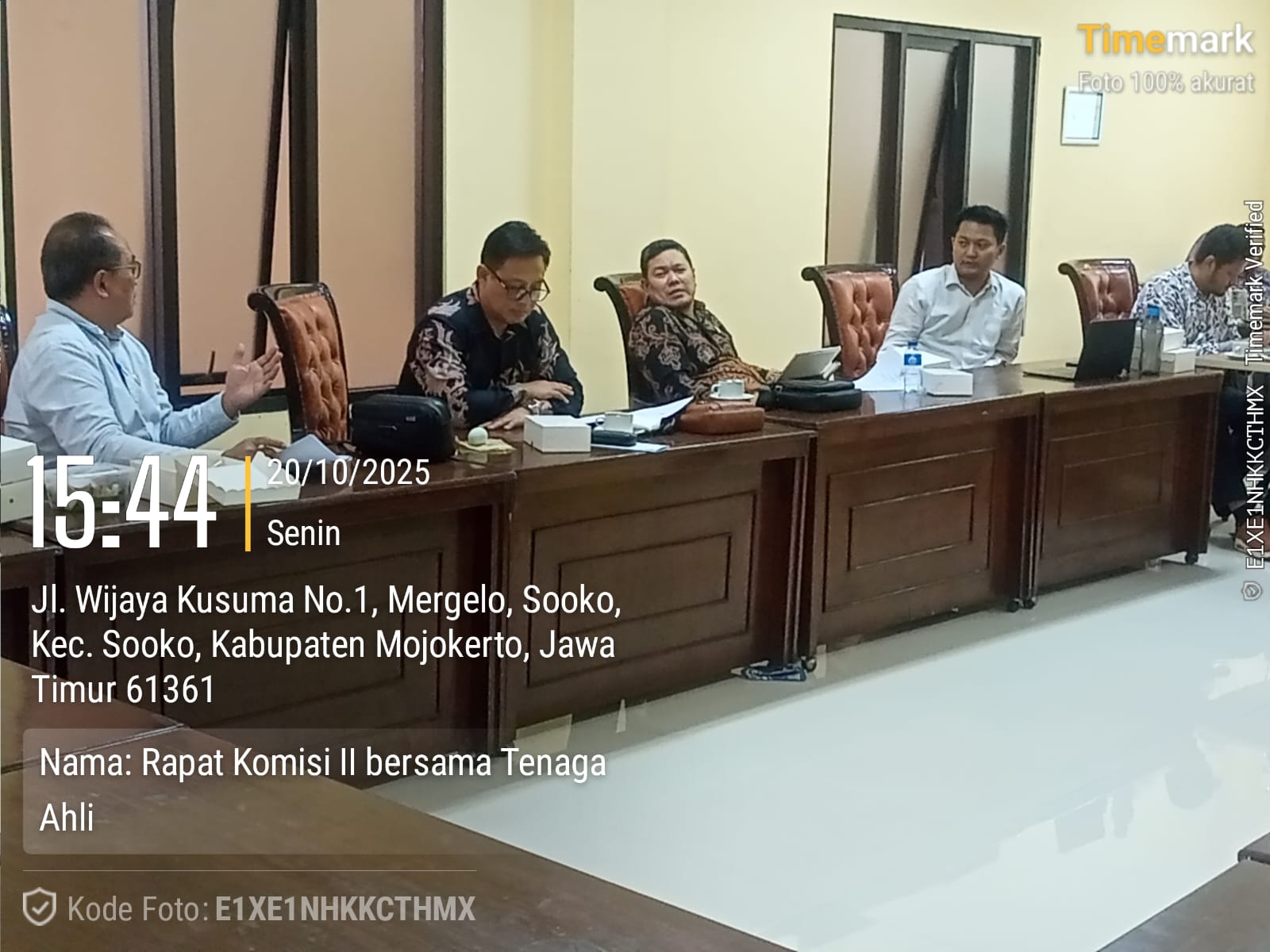 Rapat Intern Komisi II DPRD Kabupaten Mojokerto bersama Tenaga Ahli, Tanggal 20 Oktober 2025